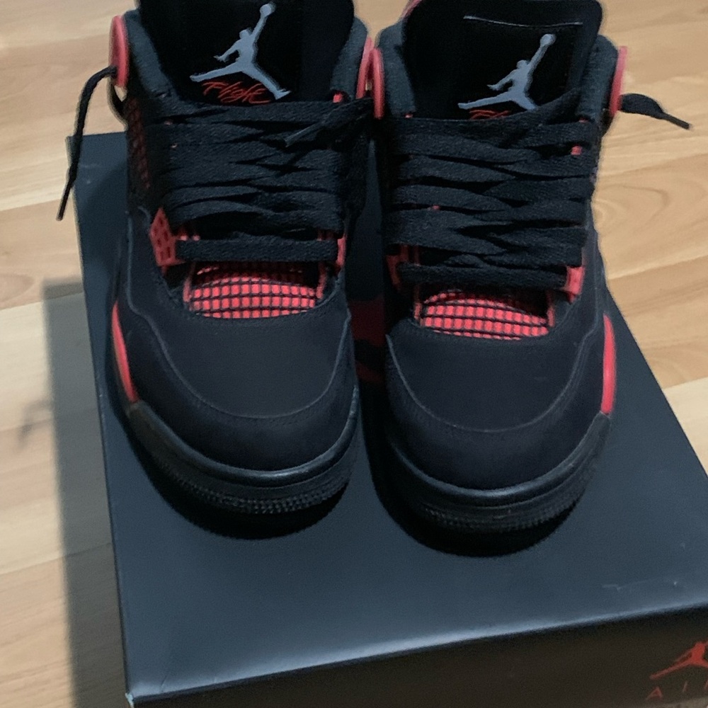 Jordan 4 Red Thunder - Picture 5 of 8